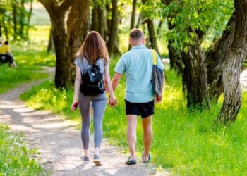 Këto janë përfitimet që lidhen me ecjen pas ngrënies