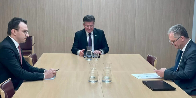 Bislimi dhe Petkoviq sot në Bruksel “për zhbllokim të zbatimit të marrëveshjes”