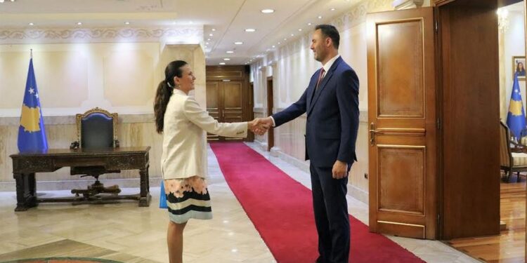 Konjufca priti në takim drejtoren e re të zyrës së UNICEF-it në Kosovë