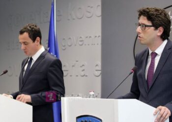 Kurti e Murati mbajnë konferencë për medie