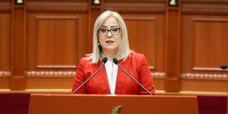 Nikolla jep dorëheqje si kryetare e Kuvendit të Shqipërisë