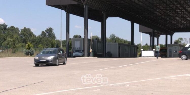 Serbia rrit çmimet për autostradat, ankohen mërgimtarët