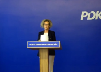 PDK: Vendimi i BE-së për vizat me pasaporta ilegale serbe është i dëmshëm, Qeveria dështoi të mbrojë interesin e shtetit