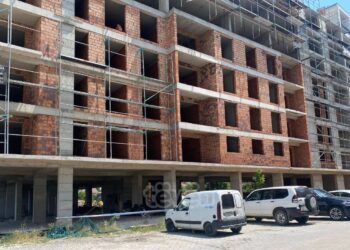 Vdekja e punëtorit në vendin e punës, pezullohen punimet e kompanisë- detaje