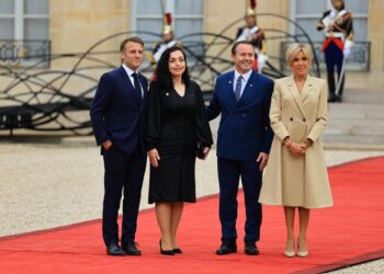 Osmani pritet nga Macroni në hapjen e Lojërave Olimpike: Fryma Olimpike përbashkon njerëzit dhe kombet