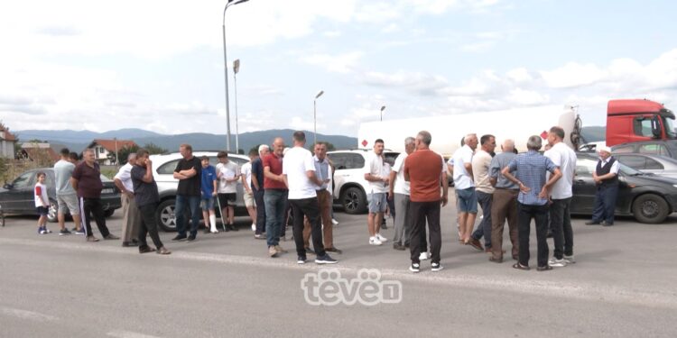 Probleme me energjinë elektrike, banorët e fshatit Muzeqinë protestojnë