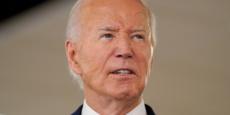 Sondazhi: Një në tre demokratë mendon se Biden duhet të dalë nga gara