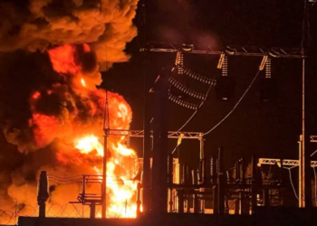 Rusia thotë se u sulmua me dhjetëra dronë nga Ukraina