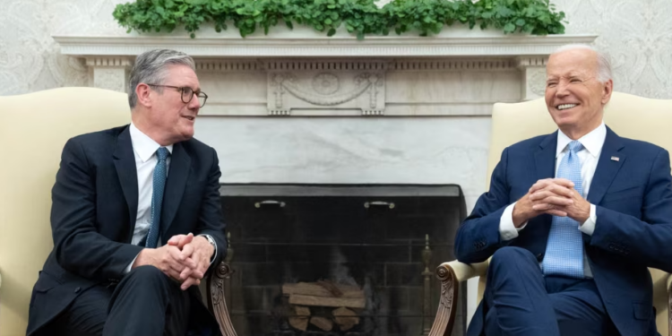 Biden mirëpret dëshirën e Starmerit për raportet më të ngushta me BE-në