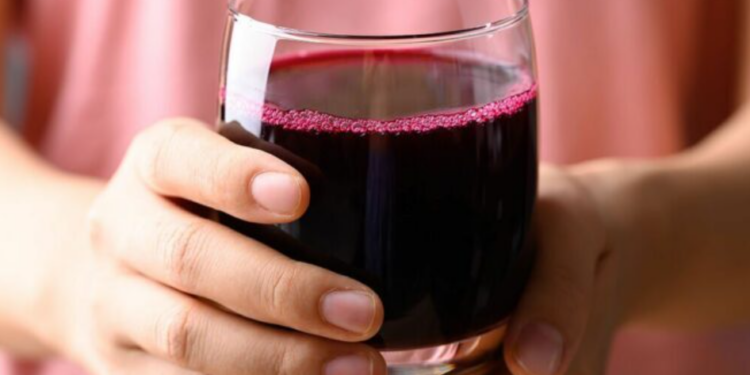 Lëngu i rrepës së kuqe mund të ulë presionin e gjakut dhe të mbrojë zemrën