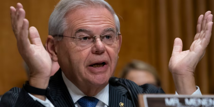 Senatori Menendez jep dorëheqje