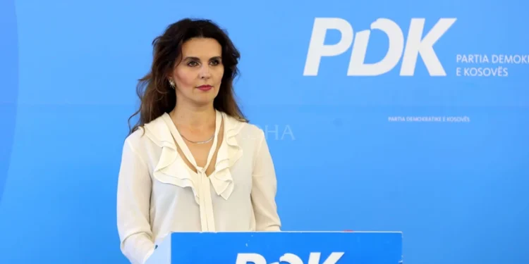 Çitaku pas heqjes së vizave për serbët e Kosovës: Çfarë debakli politik dhe diplomatik për Qeverinë Kurti