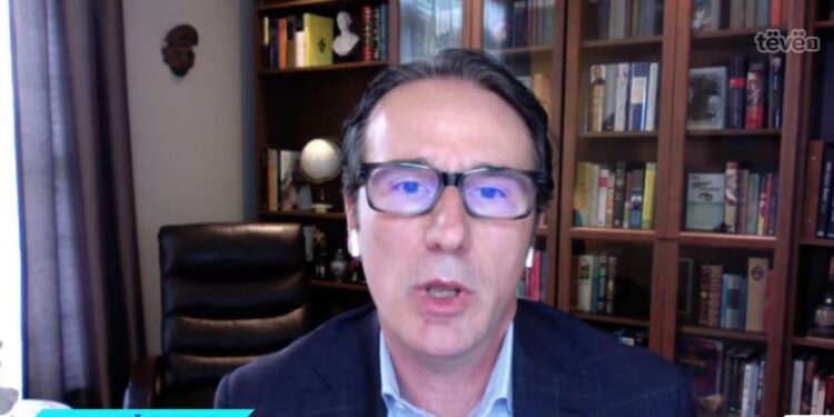 Çfarë ka përmbysur në diskursin publik Harris në raport me Trump, tregon ekspert i politikës së jashtme