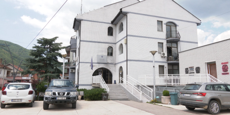 Tetë qytetarë të Zubin Potokut përfitojnë mjete pa konkurs