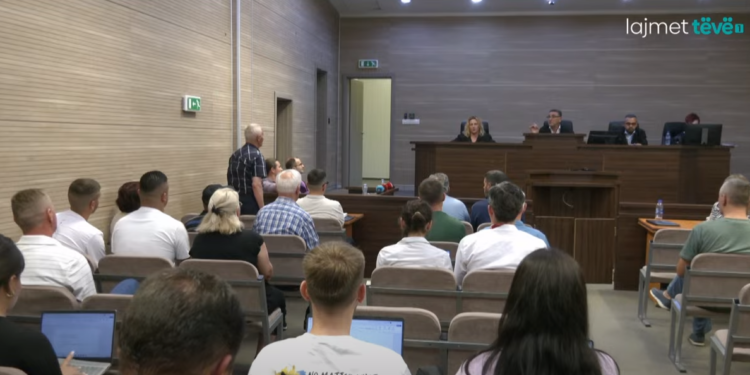 Viktimat nga masakra e Izbicës kërkojnë të dënohet Muhamet Alidemaj që akuzohet për pjesëmarrje në masakër