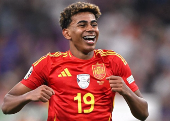 Yamal feston sot 17-vjetorin, ylli i Spanjës bëhet gati për një tjetër seri rekordesh për finalen