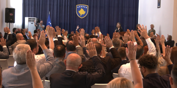 Ligji për KPM-në shihet si tendencë e pushtetit për ndërhyrje në media