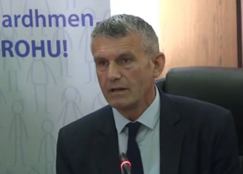 Kastrati paralajmëron gjoba ndaj atyre që refuzuan të merrnin pjesë në regjistrim të popullsisë