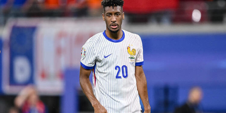 Coman largohet nga kampi i Francës