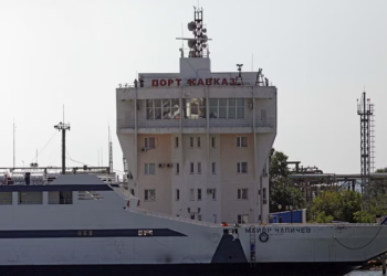 Një person i vrarë pas sulmit me dronë në portin rus