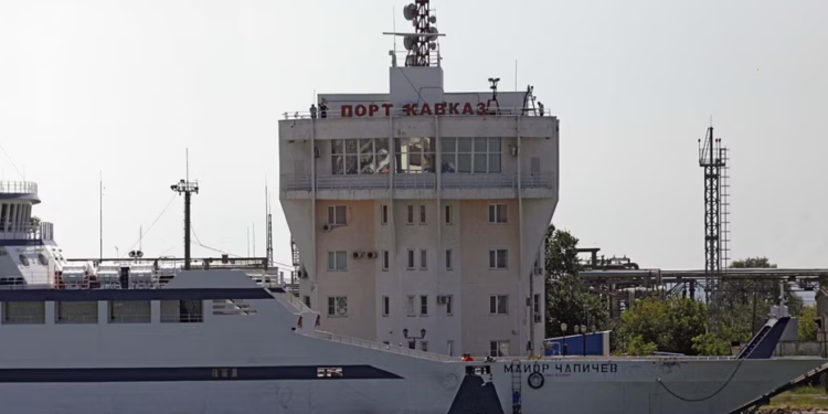 Një person i vrarë pas sulmit me dronë në portin rus