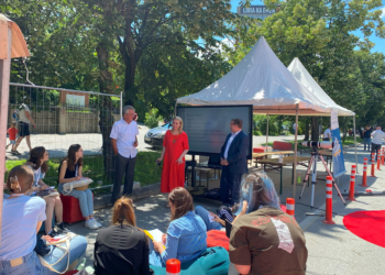 Nis Universiteti Veror Ndërkombëtar në Prishtinë