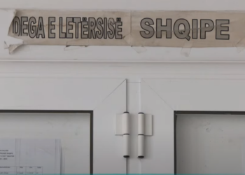 Nga 6 aplikues në 103, bursa 1 mijë euroshe josh maturantët të studiojnë letërsinë shqipe