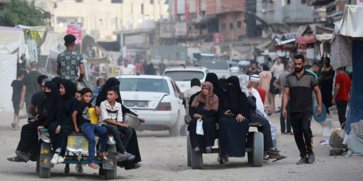 Izraeli urdhëron evakuimin e një zone humanitare në Gazë