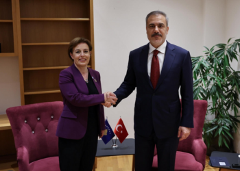 Gërvalla në Dubrovnik takohet me homologun turk, flasin për bashkëpunim në siguri