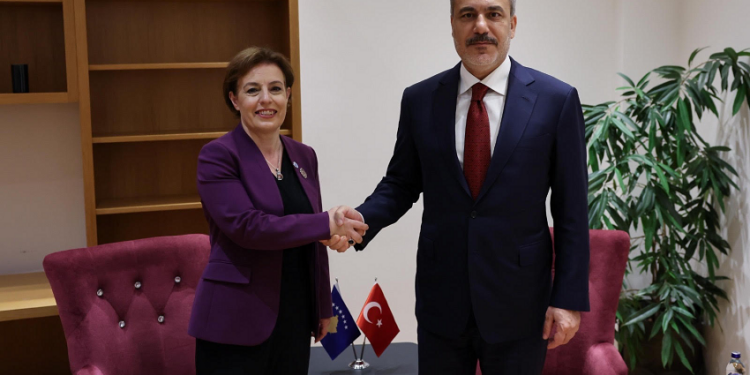 Gërvalla në Dubrovnik takohet me homologun turk, flasin për bashkëpunim në siguri