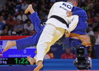 Akili një fitore larg medaljes në Paris