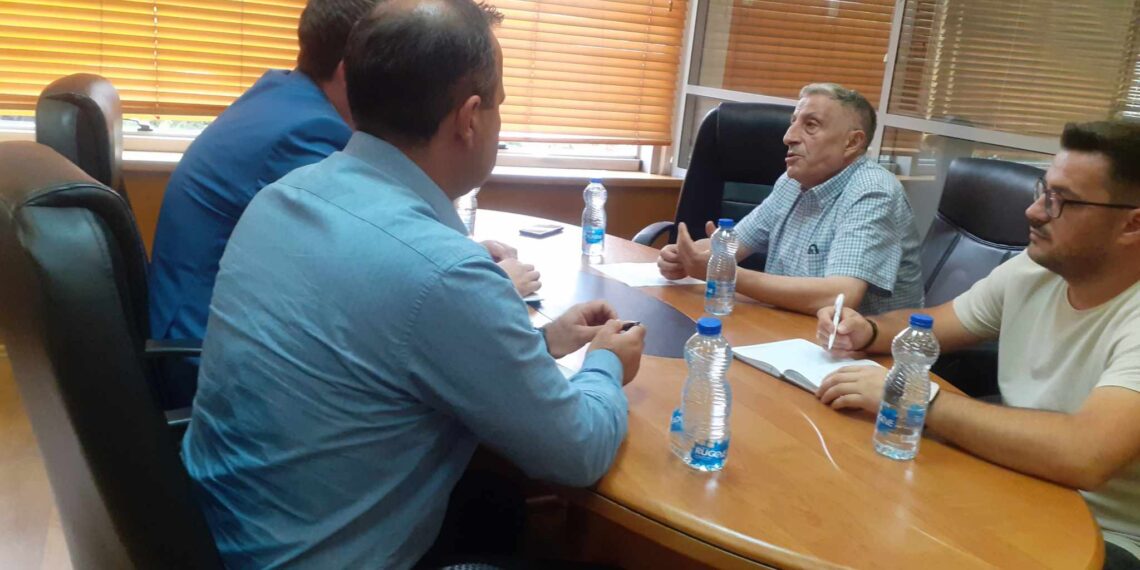 Jasharaj kërkon që këtë vit furnizimi me libra të bëhet nga MASHTI