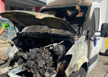 Digjen dy kamionë dhe një veturë në veri