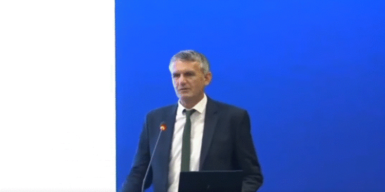 Kastrati njofton se 1 milion e 586 mijë e 659 banorë janë rezidentë në Kosovë