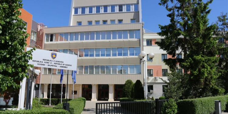 Stafi teknik i Kuvendit të Kosovës proteston nesër, shkak pagat e ulëta