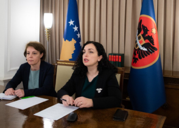 Osmani ia kthen ‘diss’-in Gërvallës me këngën tjetër të Dafinës: Me kast, mjeshtër i mashtrimeve