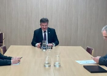 Qeveria kërkon zbatim të marrëveshjeve e qasje të barabartë për palët, një ditë para takimit në Bruksel