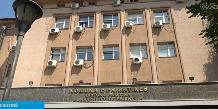 D+ me akuza ndaj Komunës së Prishtinës, prezanton shkeljet e ligjit në kontratën për arkitektin e kryeqytetit