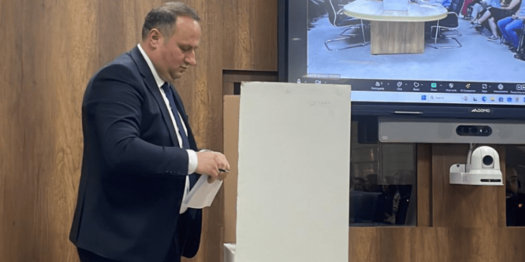 Albert Zogaj zgjidhet edhe për një mandat kryesues i Këshillit Gjyqësor të Kosovës