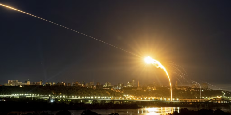 Ukraina thotë se mbrapsi sulme ruse me dronë në katër rajone