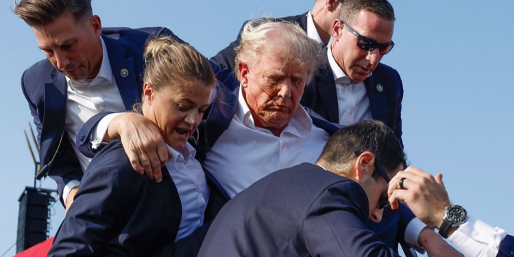 Trump thotë se duhet të “qëndrojmë të bashkuar” pasi i mbijetoi atentantit