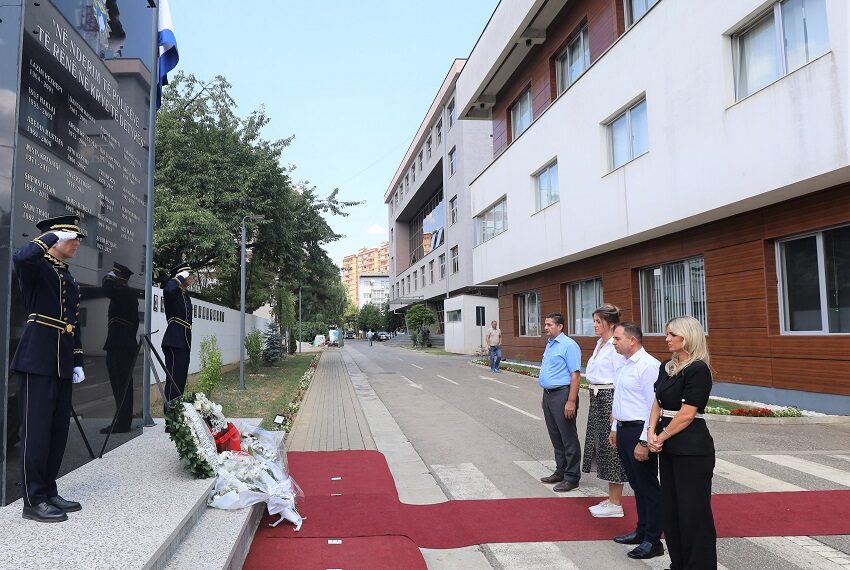 Sindikata e Policisë nderon policët heronj që dhanë jetën në shërbim të kombit