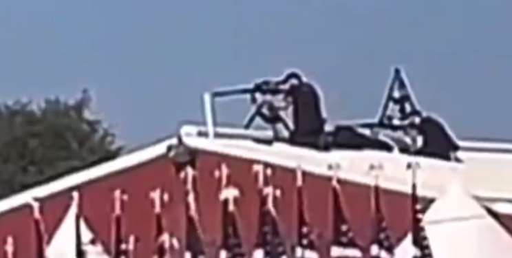 Publikohet videoja kur snajperisti vret sulmuesin e Trumpit në tubimin në Pensilvani