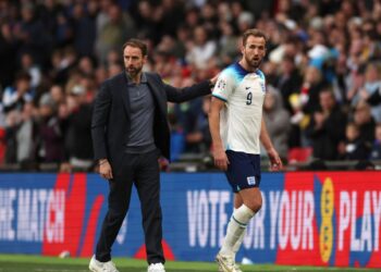 Anglia luan me tre mbrojtës ndaj Zvicrës