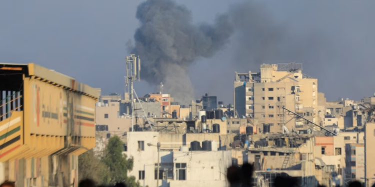 Të paktën 17 palestinezë të vrarë nga sulmet izraelite në Gazë