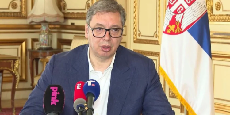 Vuçiq: Nuk i financojmë mediat shqiptare në Kosovë