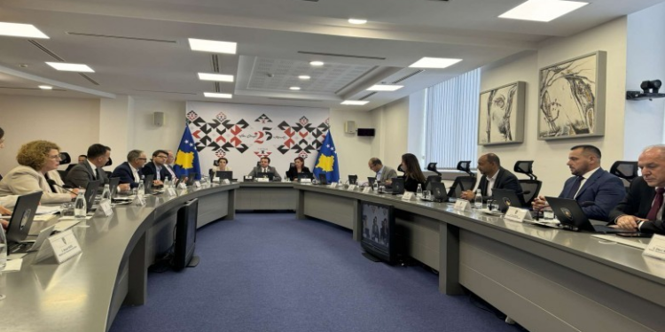 Qeveria miraton shpronësimin e pronave të paluajtshme për disa akse rrugore