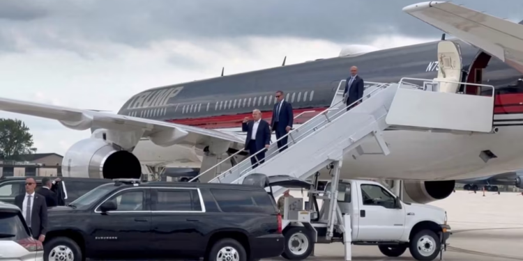 Trump arrin në Uiskonsin për Konventën Republikane