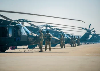 Një batalion prej njëqind ushtarësh amerikanë nisen për Kosovë