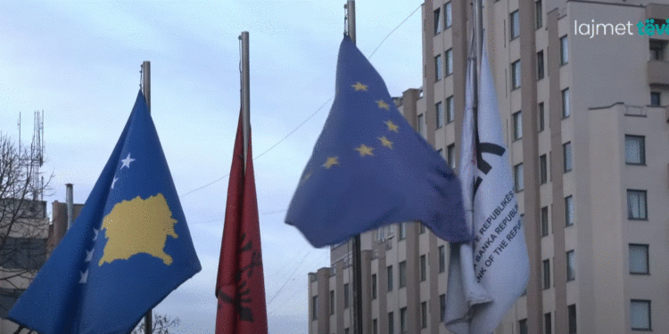 Investitorët e huaj “po e refuzojnë” Kosovën